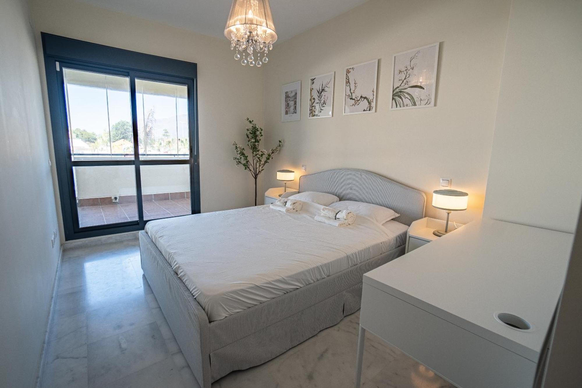 Ferienwohnung Hello Cosmo Estepona Exterior foto